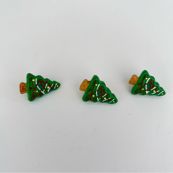 Vintage Buttons Garment Molded Plastic Christmas Tree Holidays Set Of 3 - Picture 4 of 11